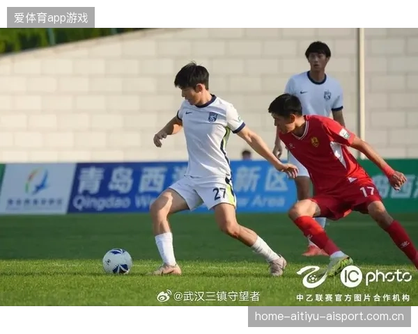 武汉三镇二十五轮五胜：从“三镇”到“五胜”的传奇之旅